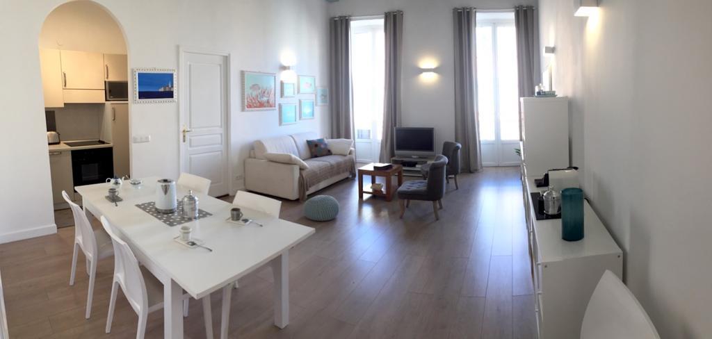 2 Bedrooms Appartement In Central Location On The Famous Place Massena Nice Bagian luar foto