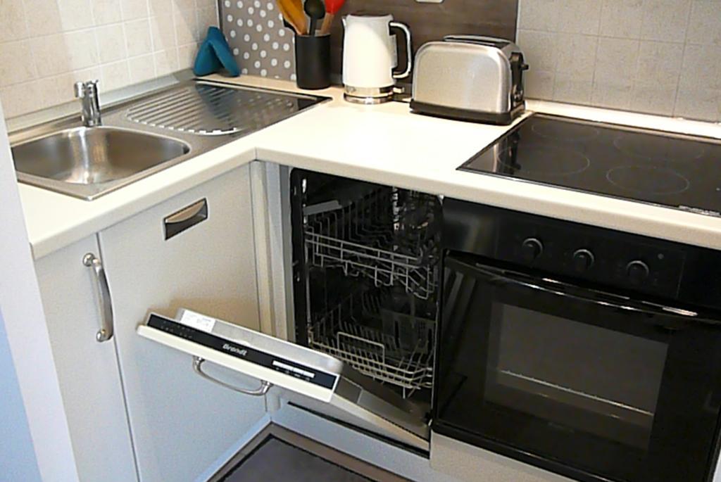 2 Bedrooms Appartement In Central Location On The Famous Place Massena Nice Bagian luar foto